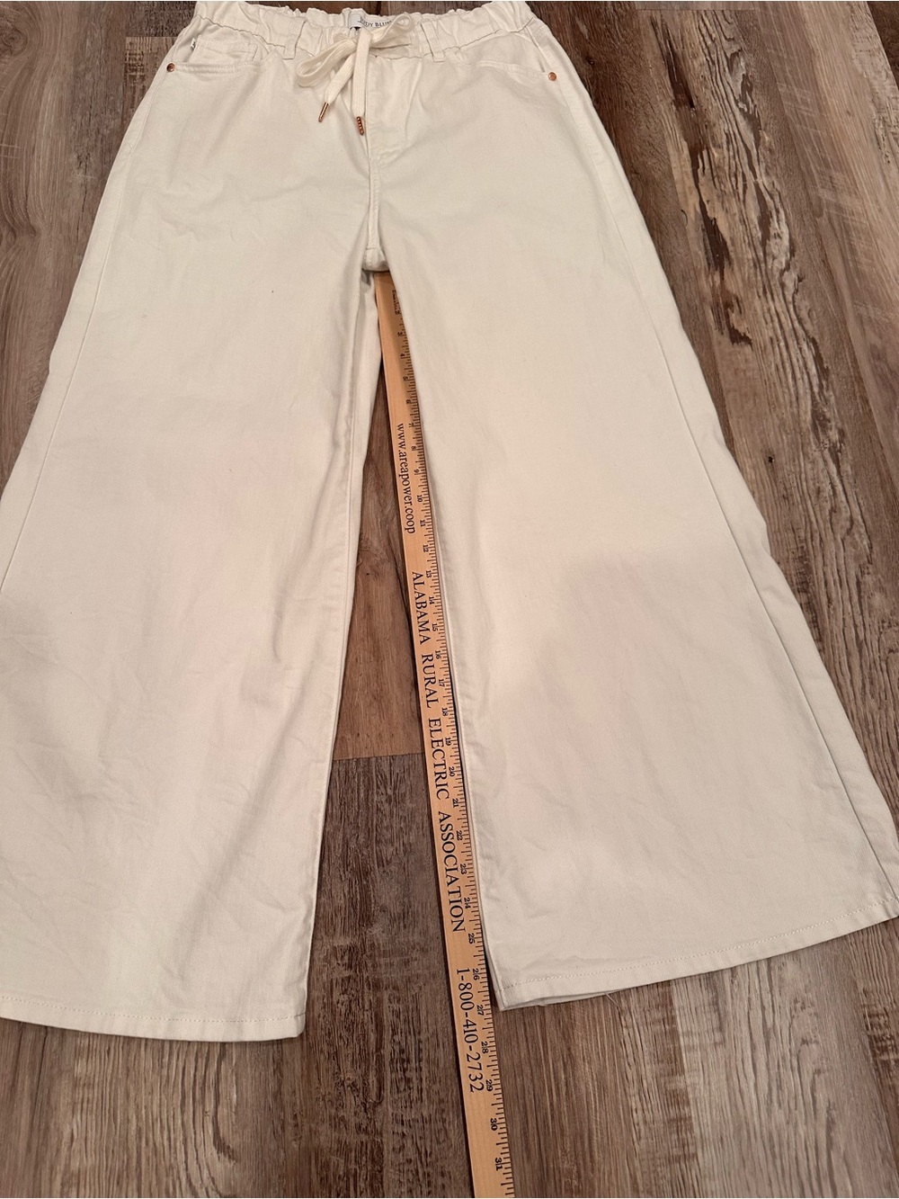 NWOT Judy Blue High Rise Palazzo Drawstring Pants Neutral Staple Sz 7/28 Short - Picture 5 of 11